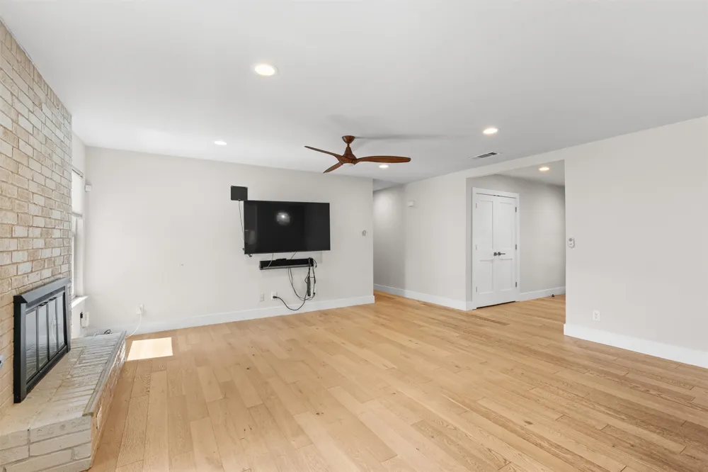 5405 Fairmont Circle Austin, TX 78745
