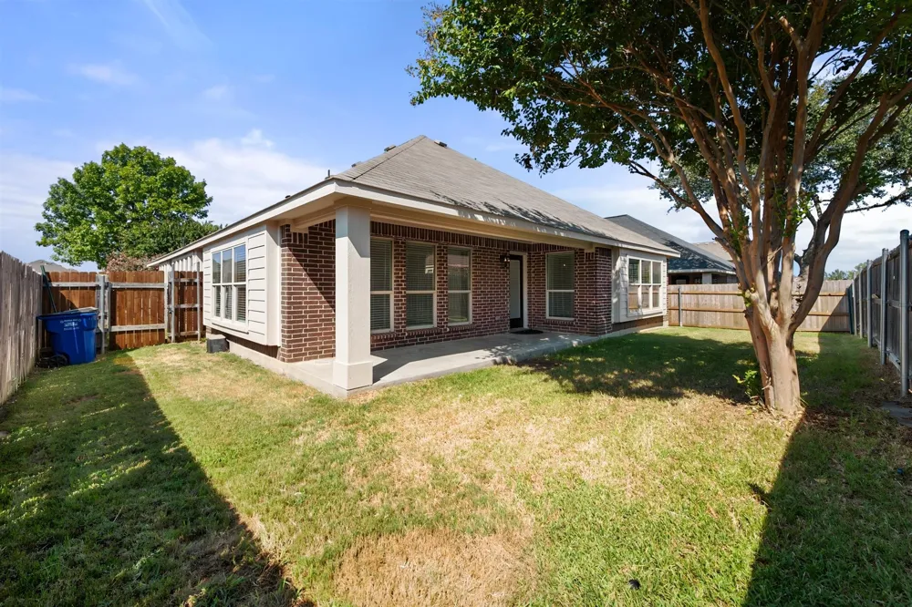 1313 Concho Trail Mansfield, TX 76063
