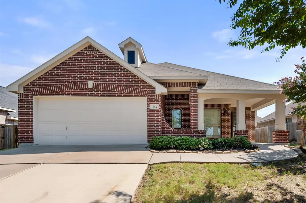1313 Concho Trail Mansfield, TX 76063