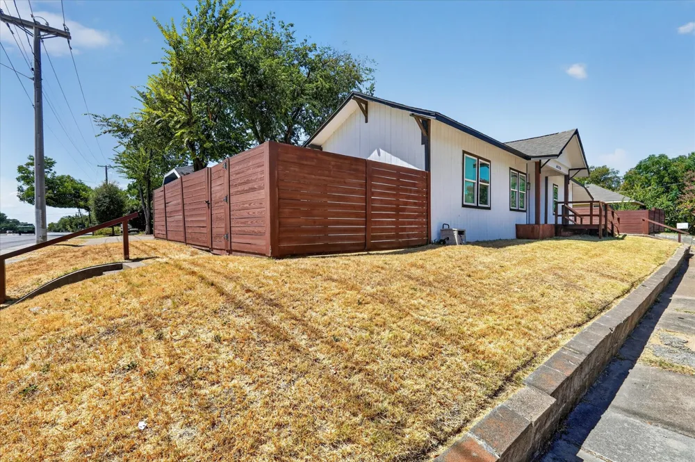 6123 E Grand Avenue #1 Dallas, TX 75223
