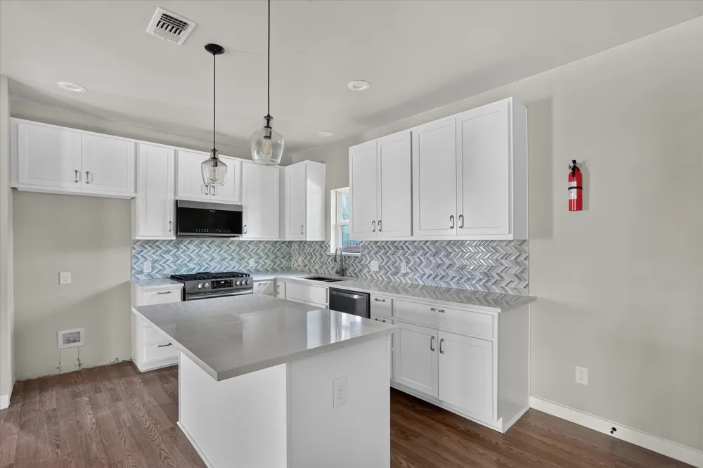 6123 E Grand Avenue #1 Dallas, TX 75223