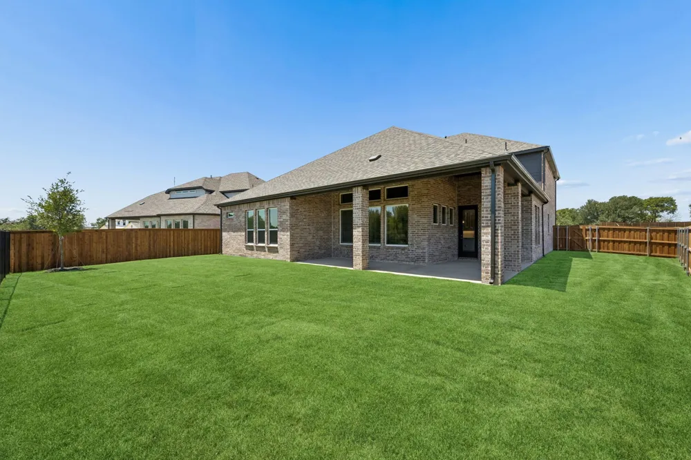 2423 Silver Spring Court Celina, TX 75009