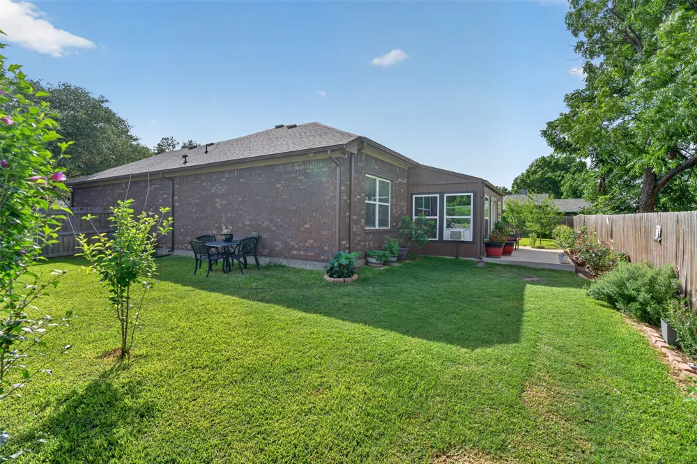 108 Mcanear Street Cleburne, TX 76033