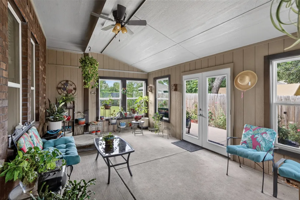 108 Mcanear Street Cleburne, TX 76033