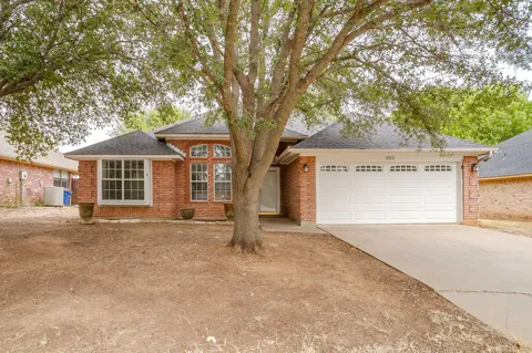 1512 Clover Lane