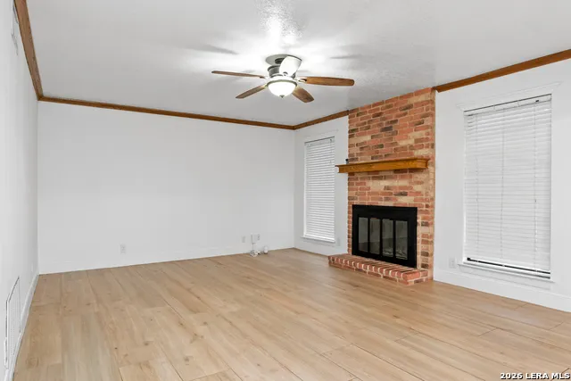19918 PARK FLS San Antonio, TX 78259
