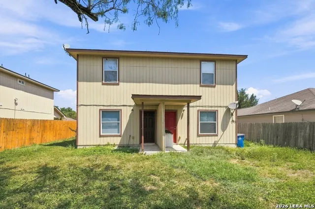 4614 SWANN LN San Antonio, TX 78219