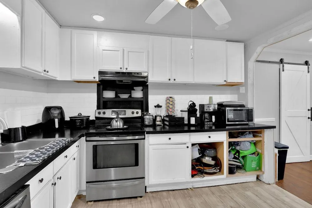804 ROWLAND ROAD Stone Mountain, GA 30083