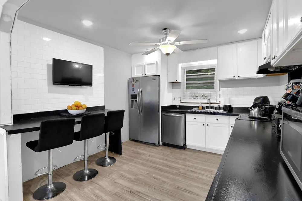 804 ROWLAND ROAD Stone Mountain, GA 30083
