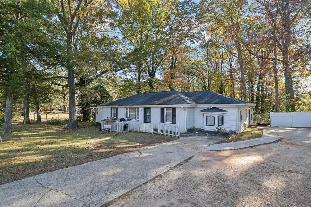 804 ROWLAND ROAD Stone Mountain, GA 30083