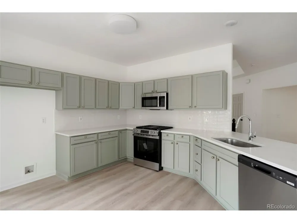 1305 W 12th Avenue Broomfield, CO 80020