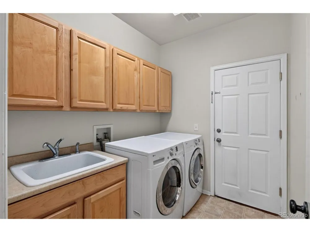 17807 E Oakwood Lane Aurora, CO 80016