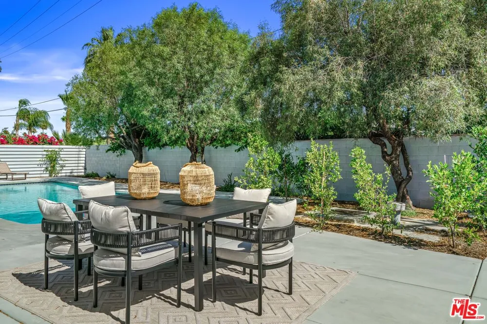 1979 E Alejo Road Palm Springs, CA 92262
