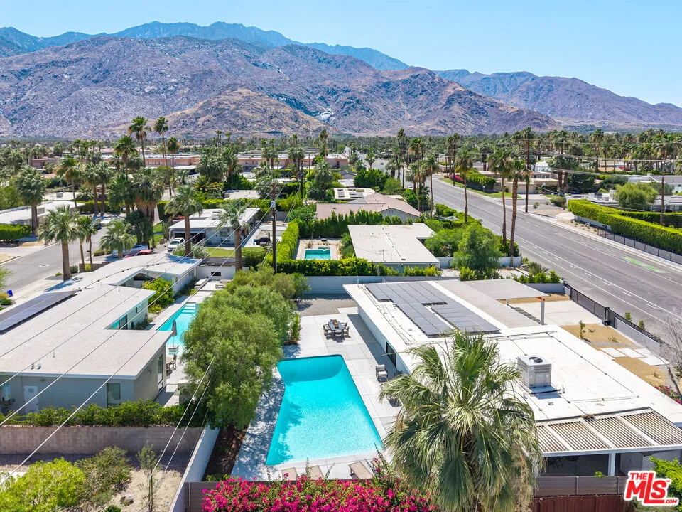 1979 E Alejo Road Palm Springs, CA 92262