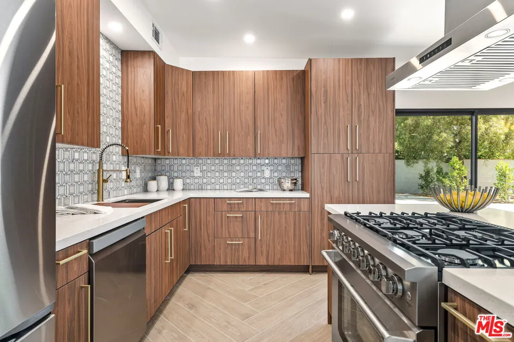 1979 E Alejo Road Palm Springs, CA 92262