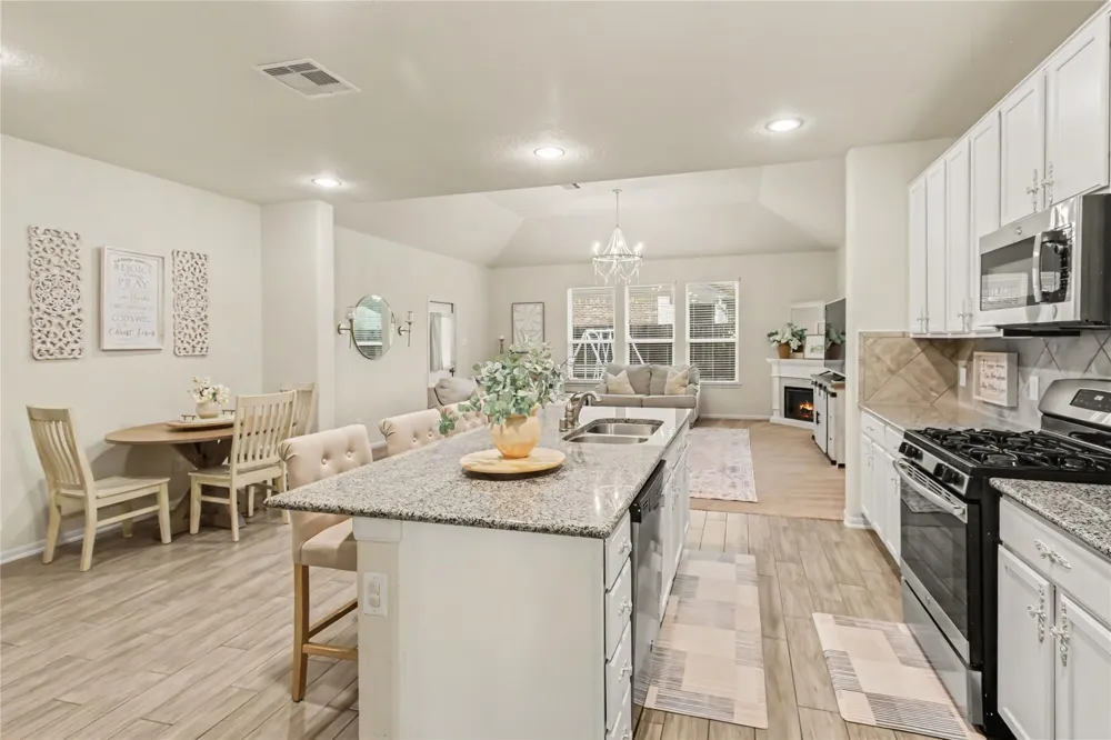 241 Cunningham Fir Trail Conroe, TX 77301