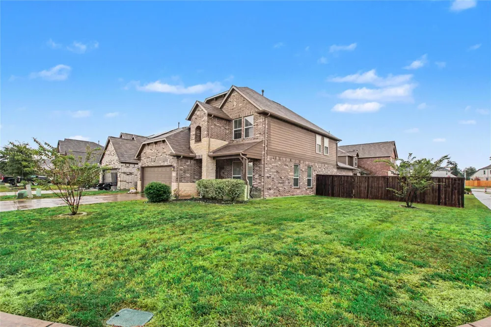 241 Cunningham Fir Trail Conroe, TX 77301
