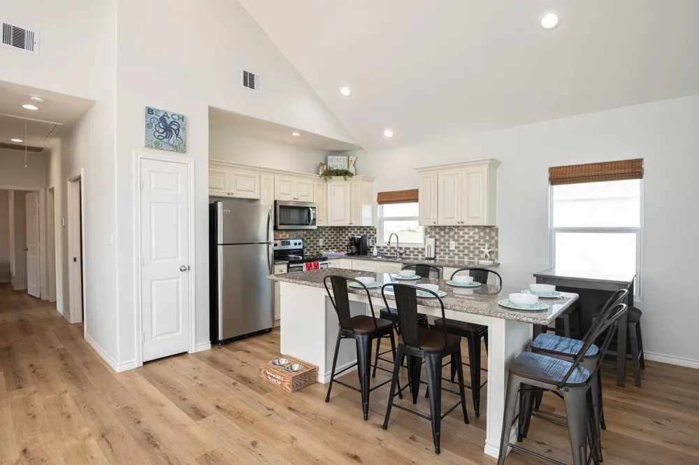 2285 E Lobster Street Crystal Beach, TX 77650