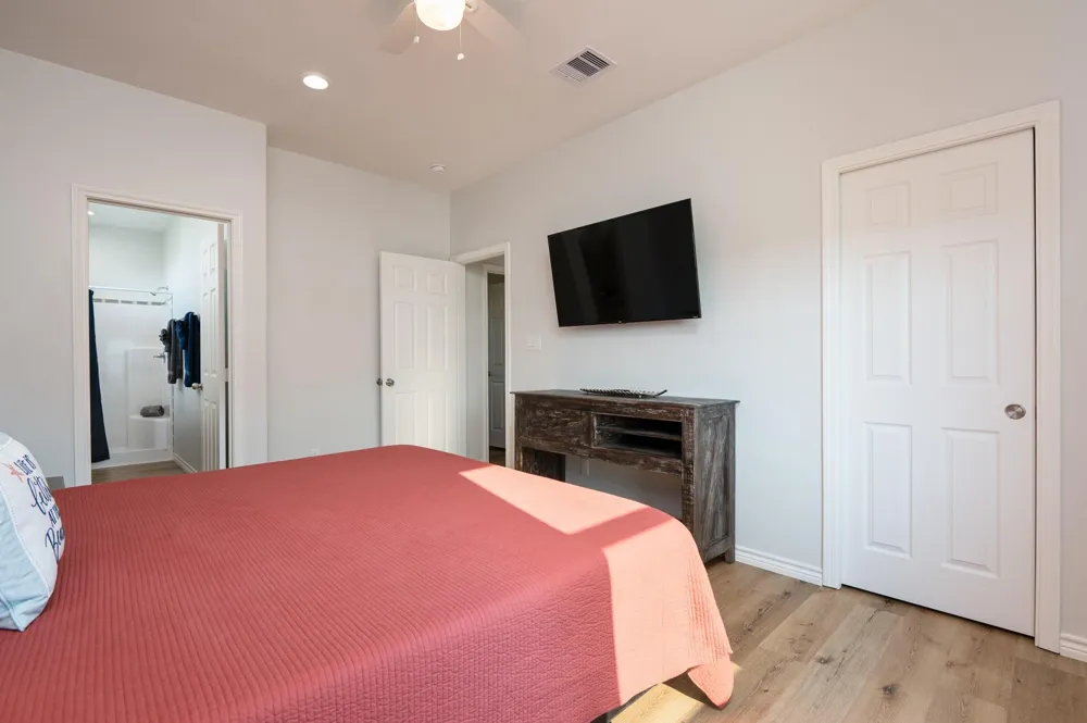 2285 E Lobster Street Crystal Beach, TX 77650