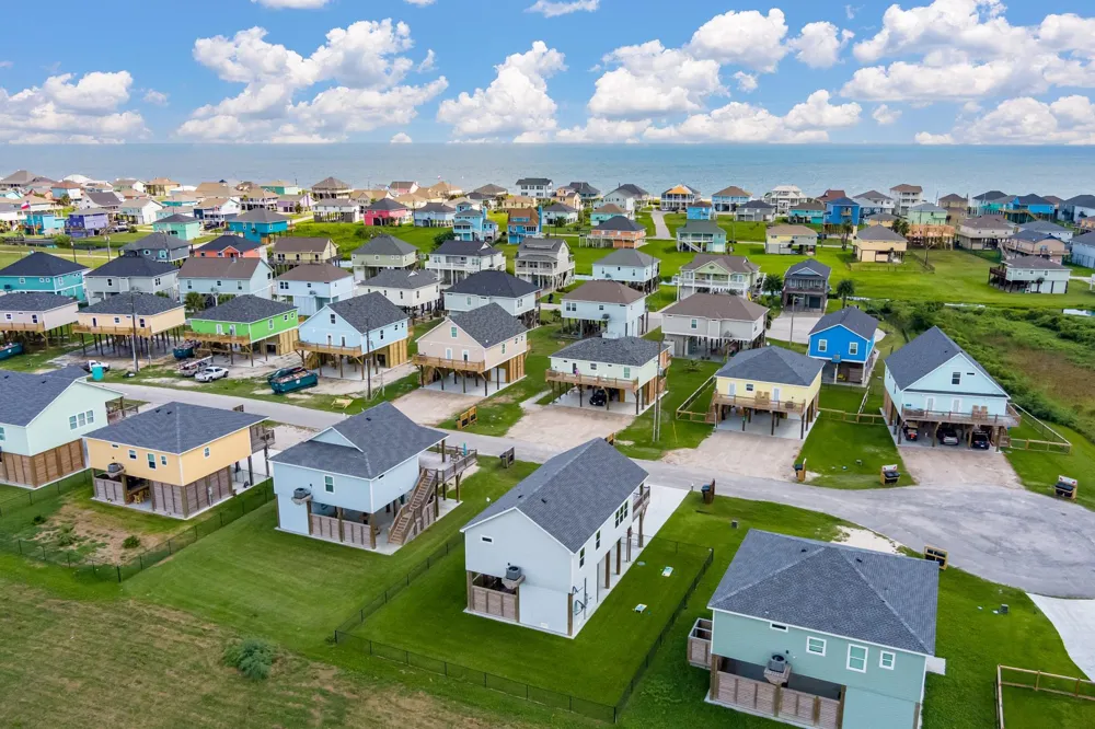 2285 E Lobster Street Crystal Beach, TX 77650