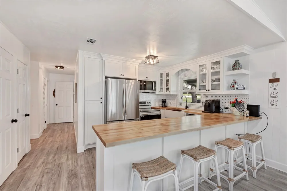354 Edgewater Way Point Blank, TX 77364