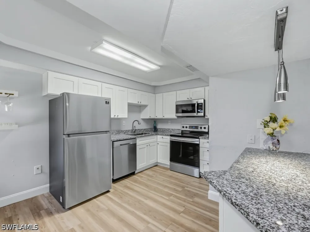 Mainsail Drive #7 Naples, FL 34114