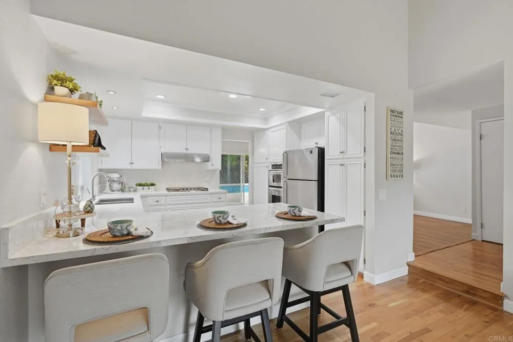 745 Blackhawk Cir Vista, CA 92081