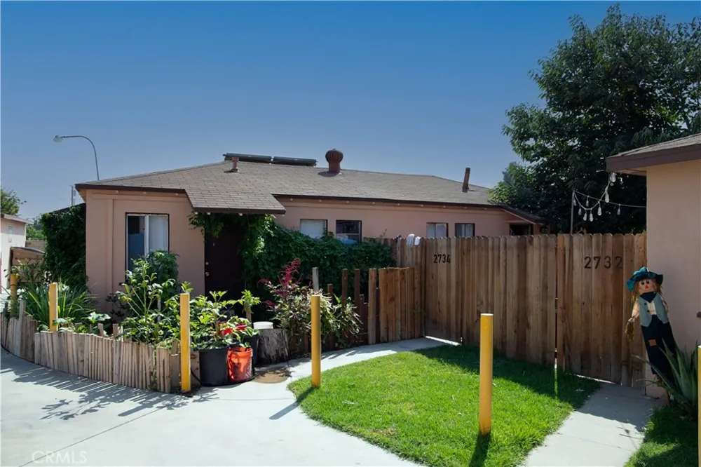 2730 Penn Mar El Monte, CA 91732