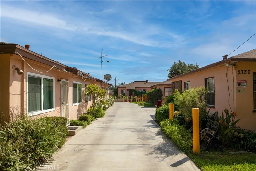 2730 Penn Mar El Monte, CA 91732