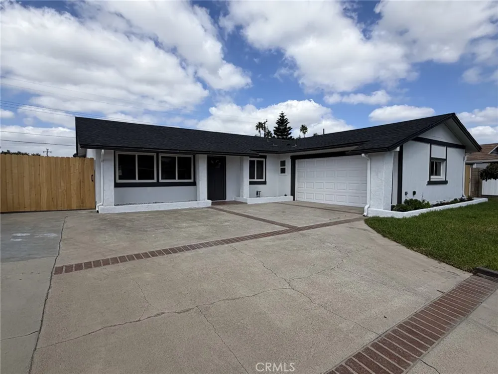 4138 Santa Lucia Orange, CA 92865