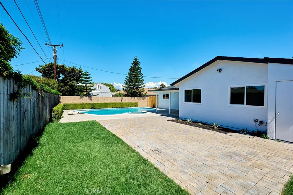 4138 Santa Lucia Orange, CA 92865