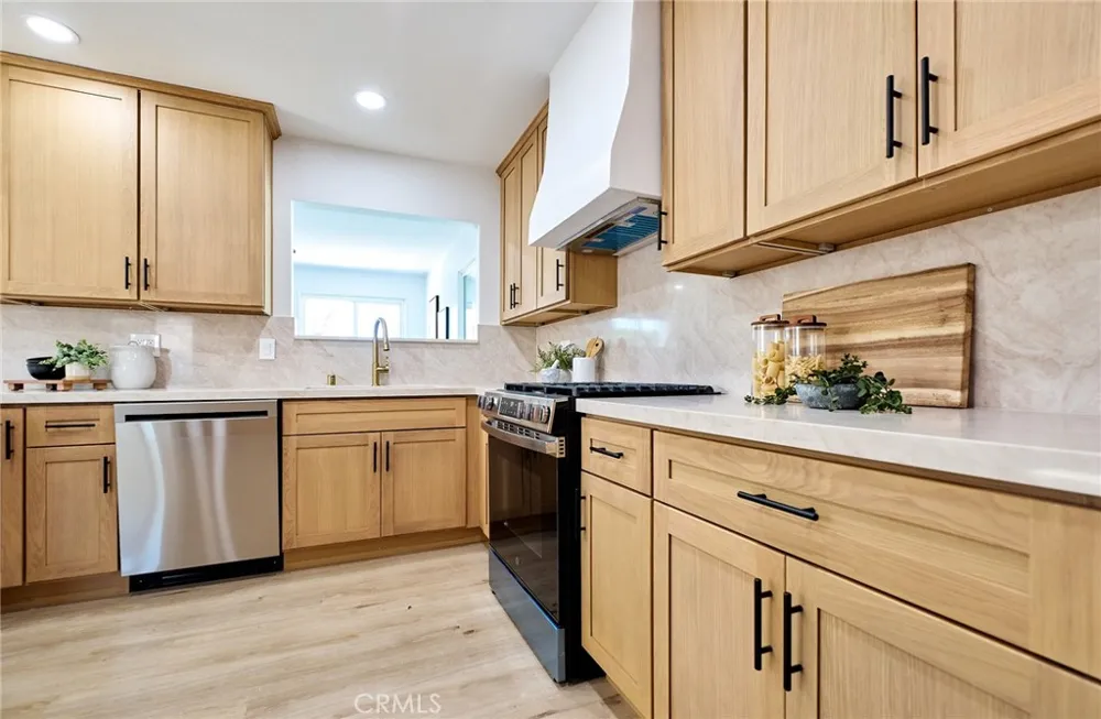 4138 Santa Lucia Orange, CA 92865