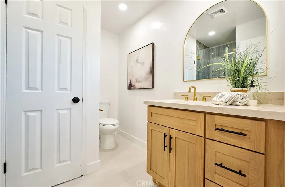 4138 Santa Lucia Orange, CA 92865