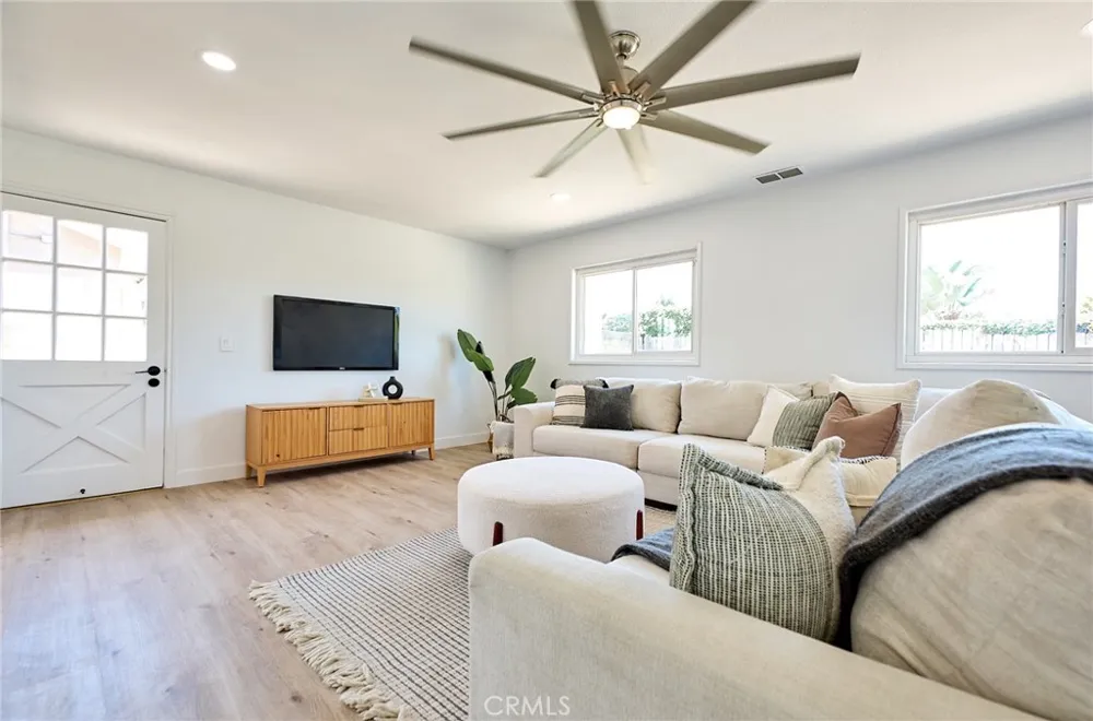 4138 Santa Lucia Orange, CA 92865
