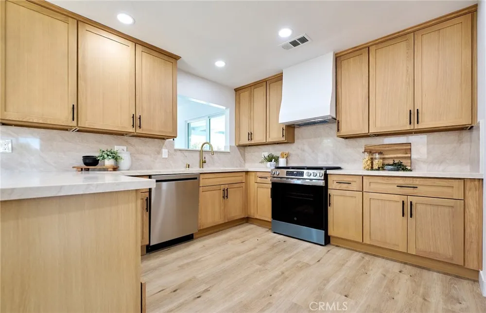 4138 Santa Lucia Orange, CA 92865