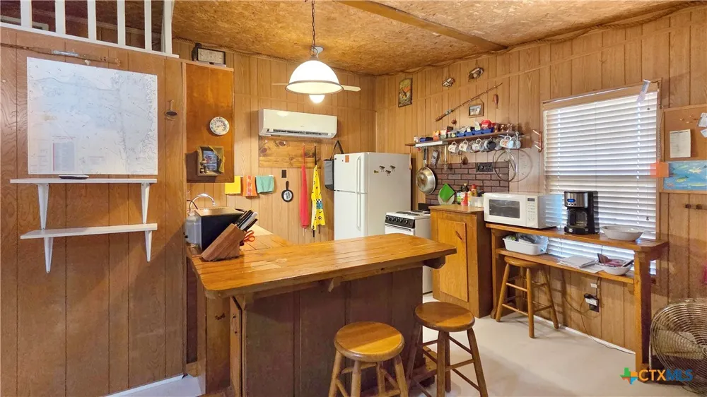 306 Main Street Austwell, TX 77950