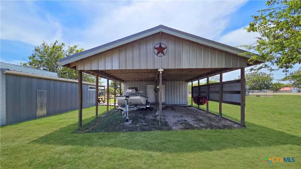 306 Main Street Austwell, TX 77950