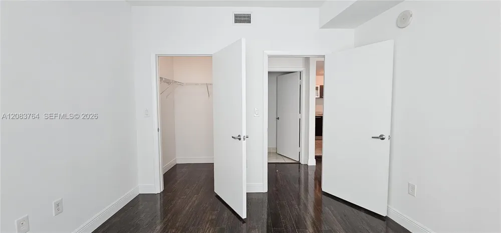 1900 Bayshore Dr #1617 Miami, FL 33132