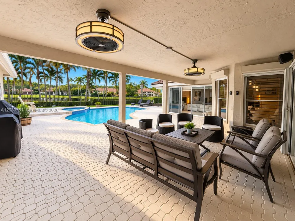 1165 Manor Ct Weston, FL 33326