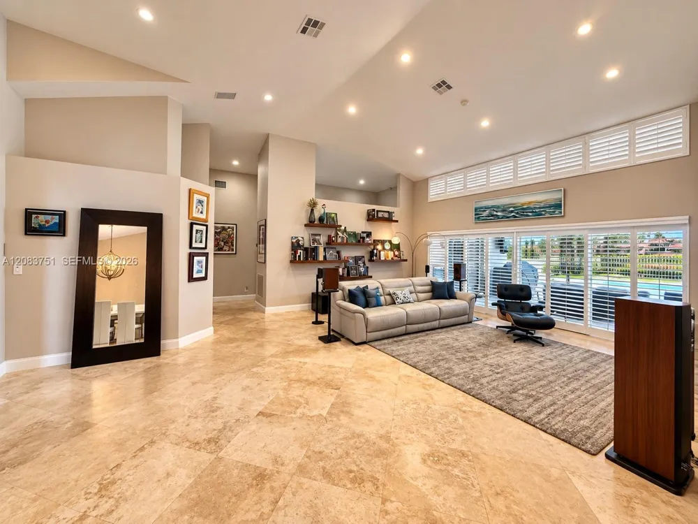 1165 Manor Ct Weston, FL 33326