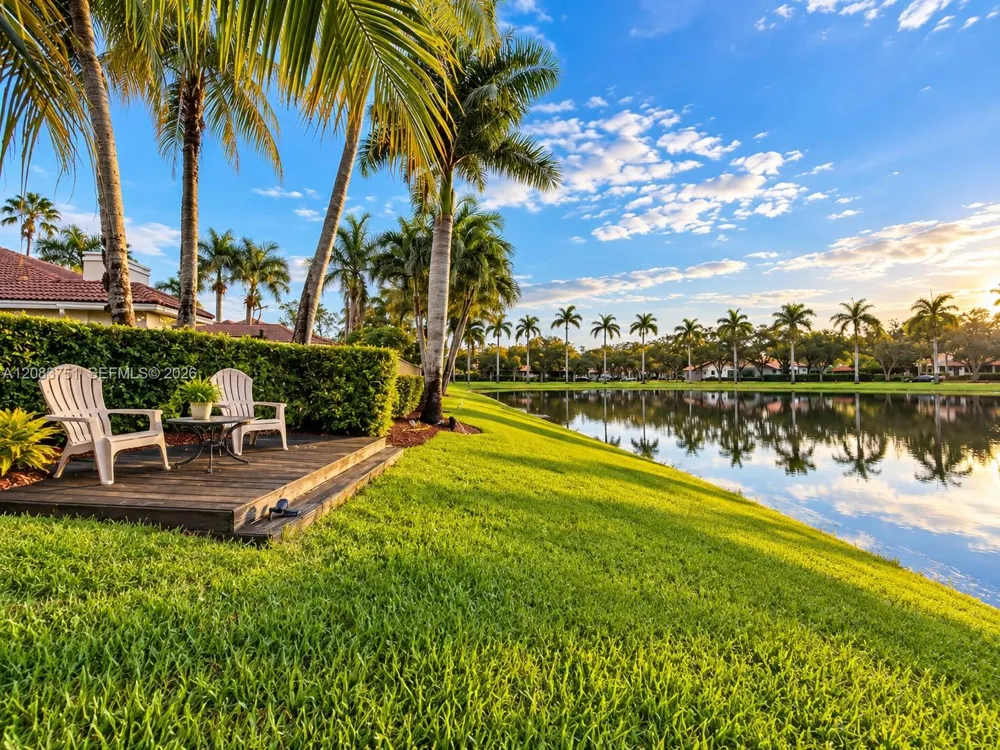 1165 Manor Ct Weston, FL 33326