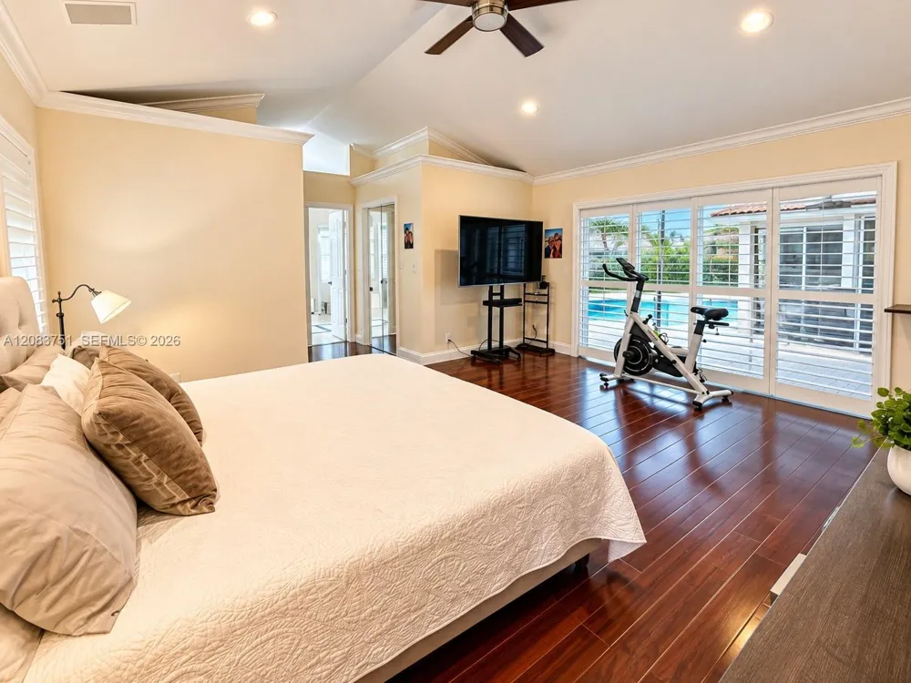 1165 Manor Ct Weston, FL 33326
