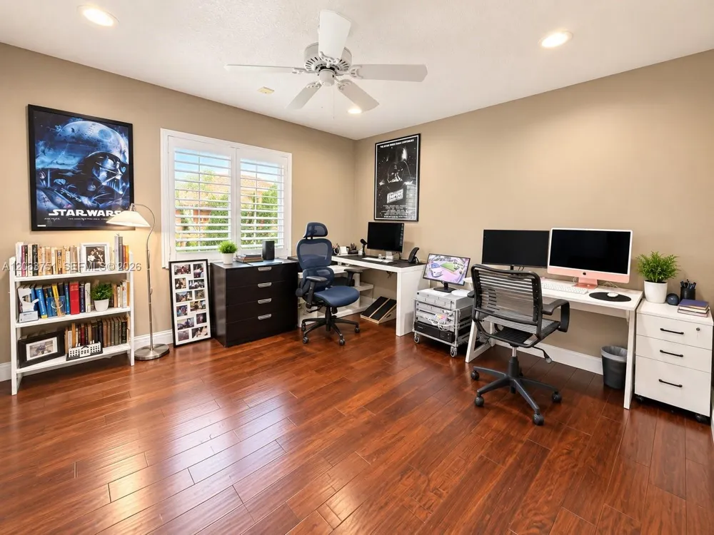 1165 Manor Ct Weston, FL 33326