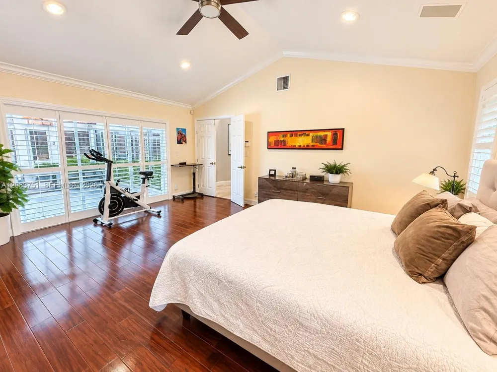 1165 Manor Ct Weston, FL 33326