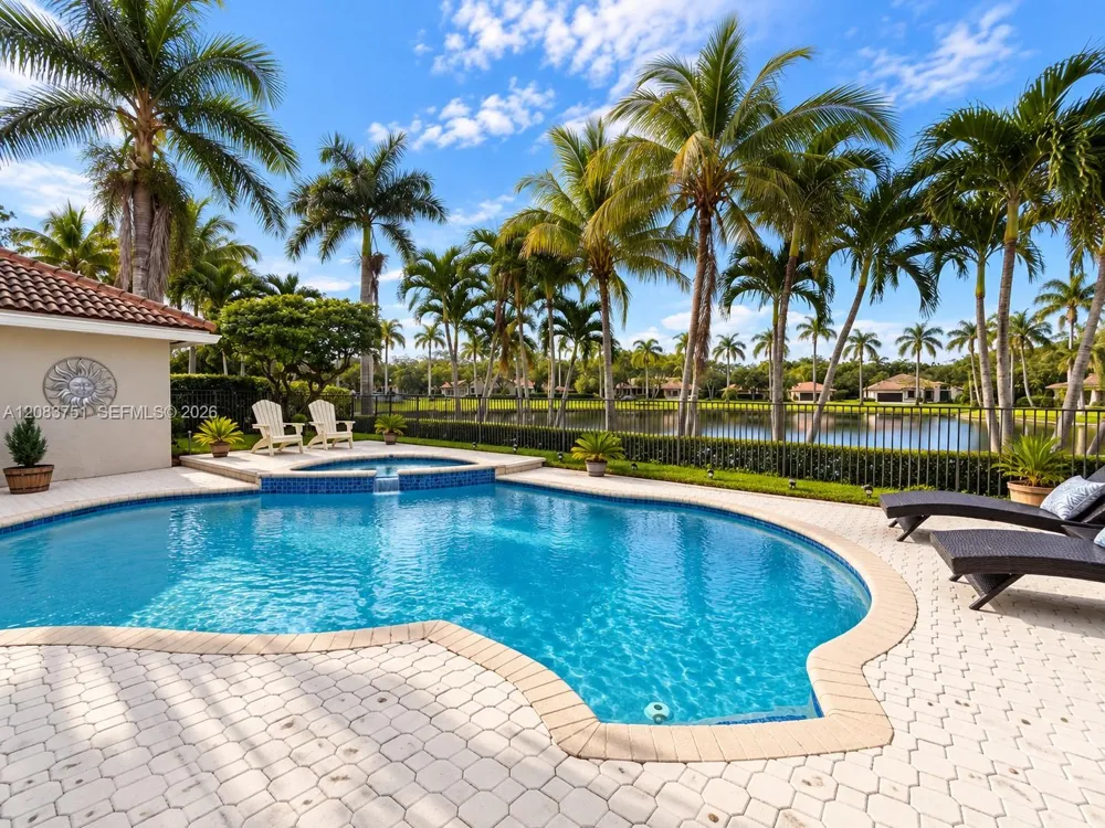 1165 Manor Ct Weston, FL 33326