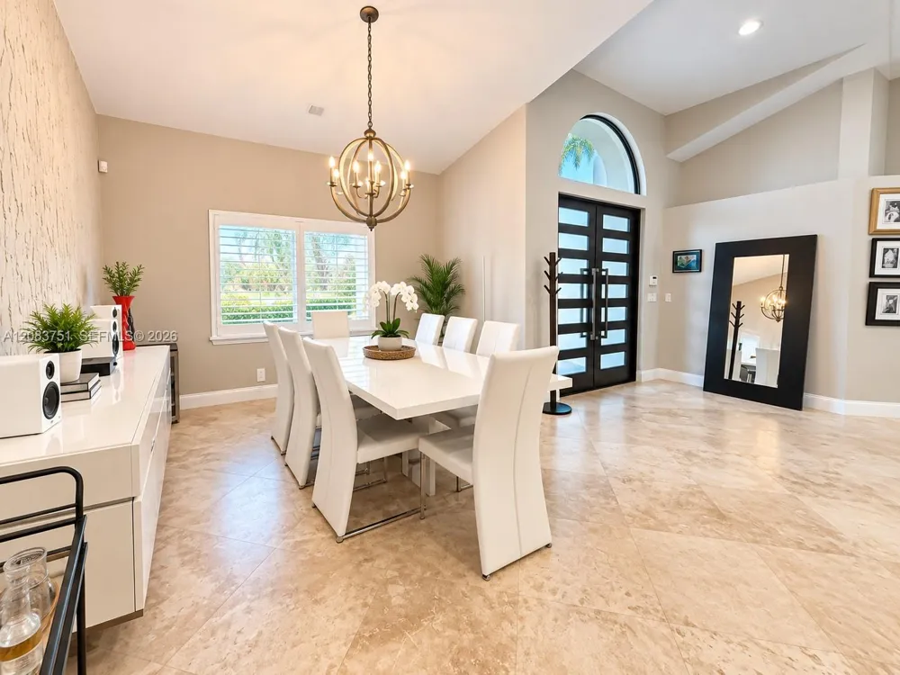 1165 Manor Ct Weston, FL 33326