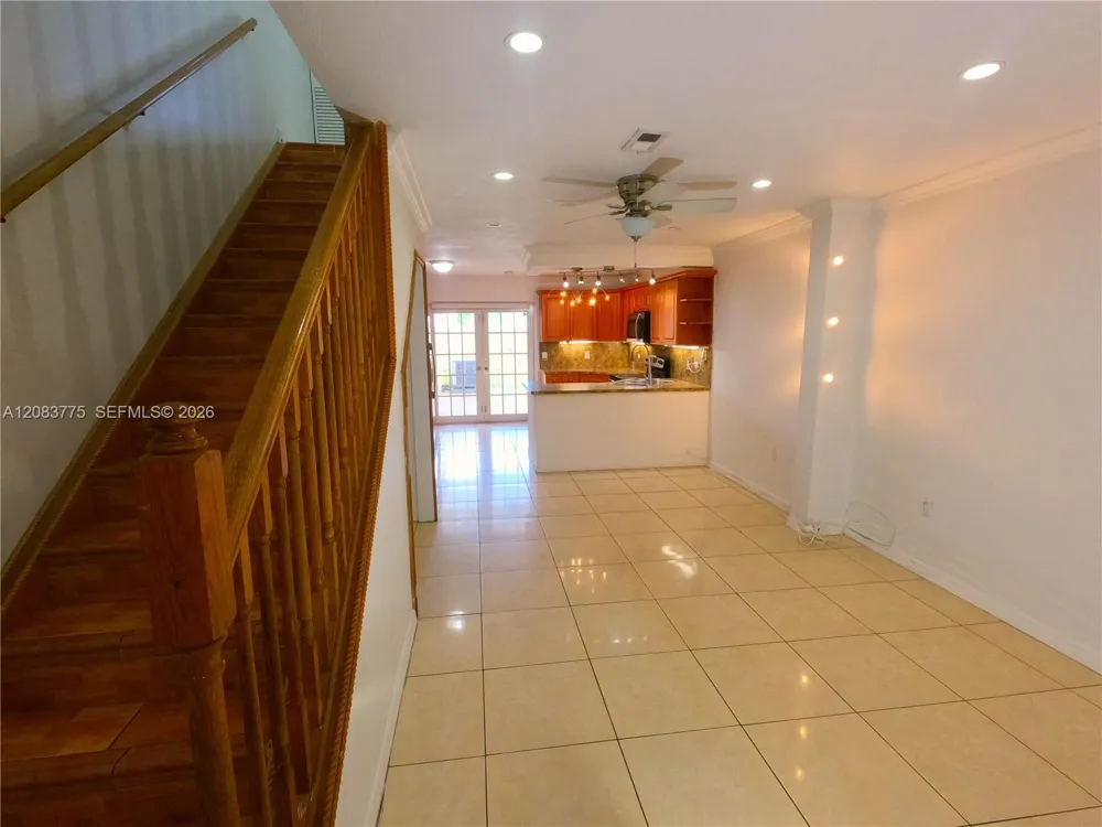 1790 W 58th St #6 Hialeah, FL 33012
