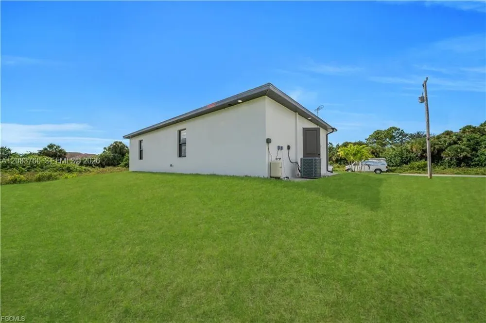 711 Roma Ave Lehigh Acres, FL 33974