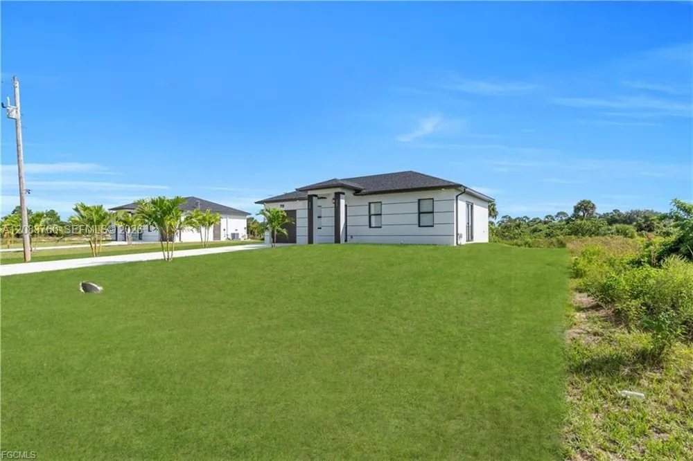 711 Roma Ave Lehigh Acres, FL 33974
