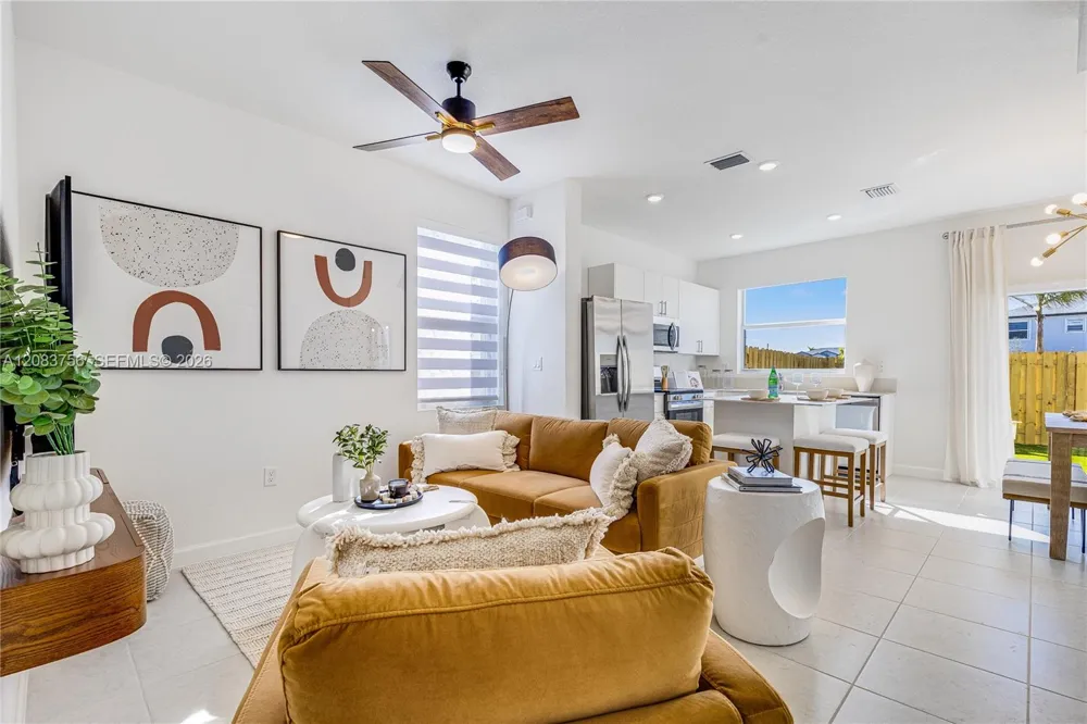 35707 SW 179 CT Miami, FL 33034